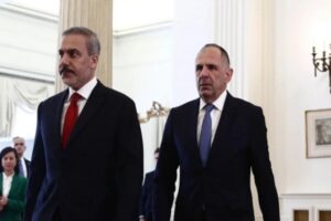 Παράθυρο συνεννόησης Αθήνας-Άγκυρας για το καλώδιο: Ο ρόλος της Γαλλίας, η γραπτή ενημέρωση της Άγκυρας και το αγκάθι του status quo