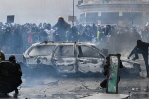 Την παραίτησή του υπέβαλε ο Γάλλος ΥΠΕΣ μετά το χάος, δεν την έκανε δεκτή ο Μακρόν | «Υπήρξαν αστοχίες» παραδέχθηκε ο Γάλλος Πρόεδρος
